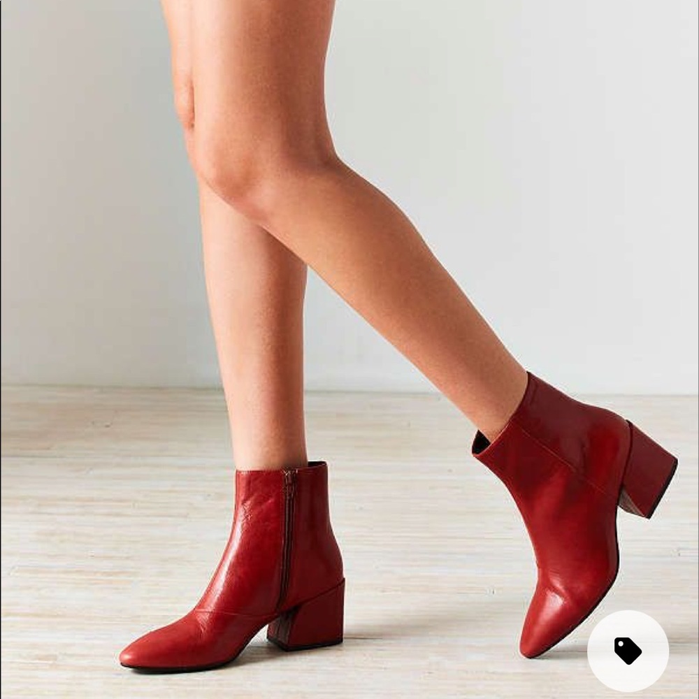 Vagabond Olivia Cherry Red Leather Ankle Boots